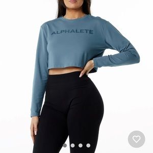Alphalete core long sleeve crop- Atlantic Blue